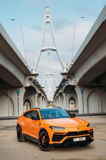 Lamborghini Urus Capsule (Arancia), 2022 in affitto a Dubai