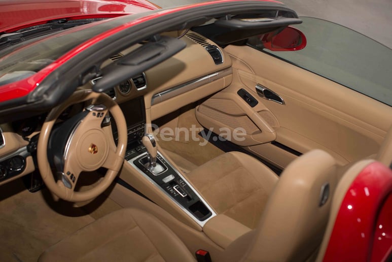 Porsche Boxster 981 (Красный), 2016 для аренды в Дубай