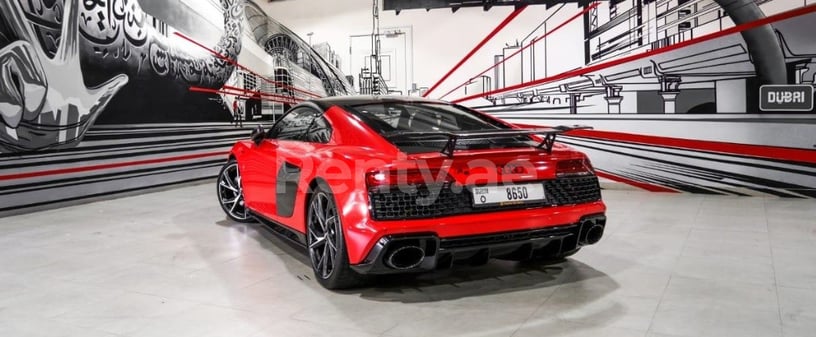 Audi R8 (Rosso), 2021 in affitto a Dubai