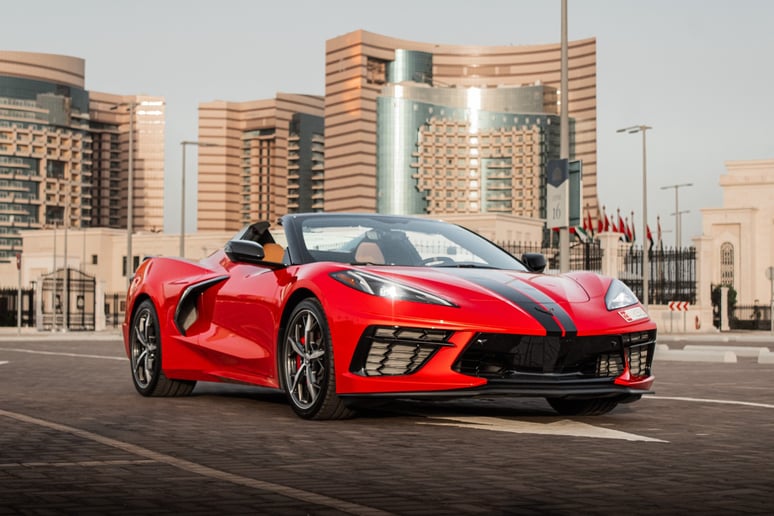 Chevrolet Corvette C8 Spyder (rojo), 2023 para alquiler en Abu Dhabi