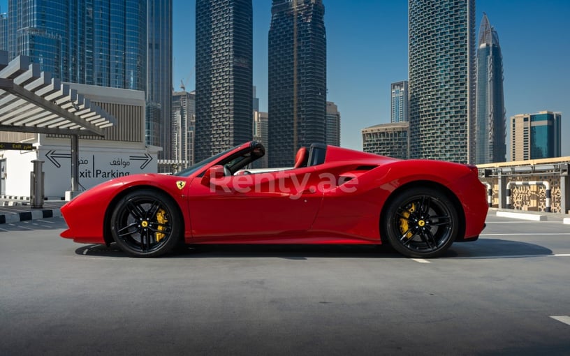 Ferrari 488 Spyder (Red), 2019 for rent in Ras Al Khaimah 4