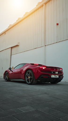 Ferrari 296 (Rouge), 2023 &agrave; louer &agrave; Ras Al Khaimah