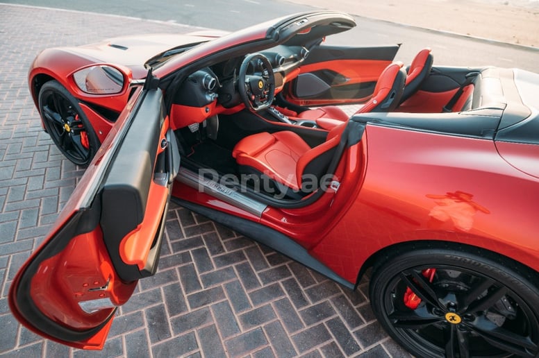 Ferrari Portofino Rosso (Красный), 2020 для аренды в Рас-эль-Хайме