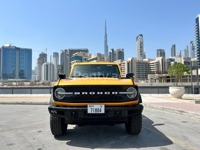 Ford Bronco Wildtrak 2021 (Yellow), 2021 for rent in Dubai