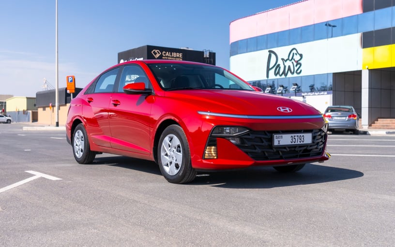 Hyundai Accent (Красный), 2024 для аренды в Шарджа