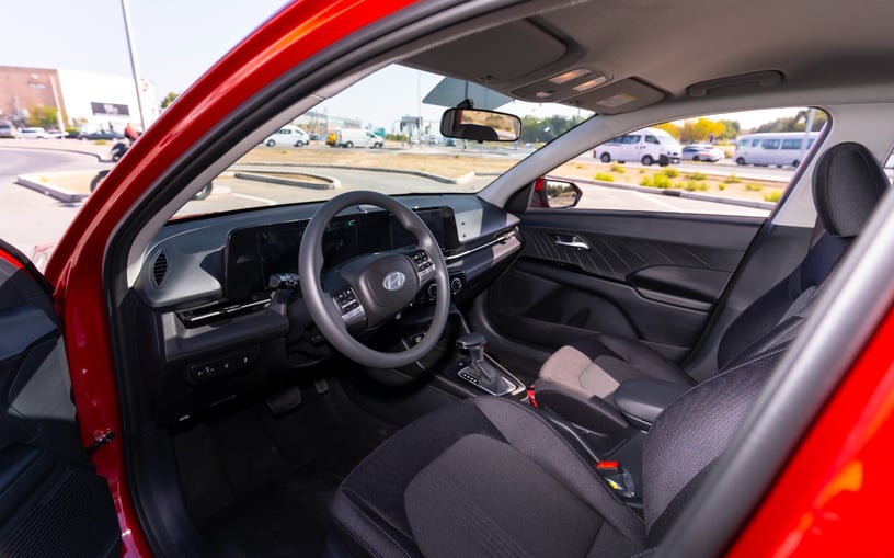 Hyundai Accent (Красный), 2024 для аренды в Шарджа