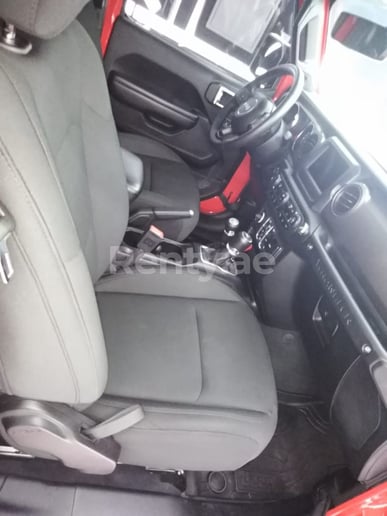 Jeep Wrangler (Rosso), 2018 in affitto a Dubai