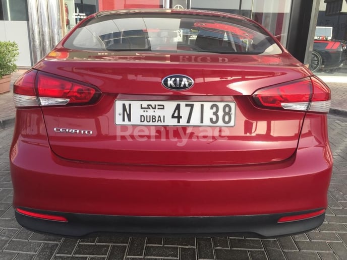 KIA Cerato (Красный), 2018 для аренды в Дубай