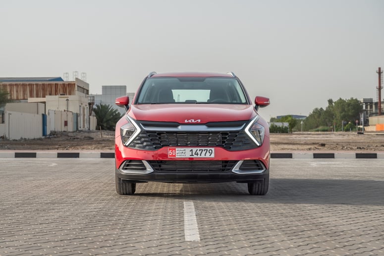 KIA Sportage (Rood), 2024 te huur in Abu Dhabi