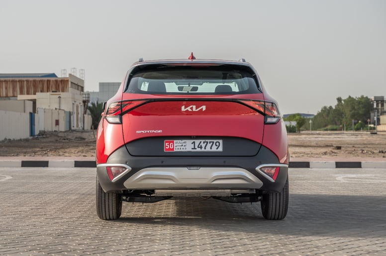 KIA Sportage (Rood), 2024 te huur in Abu Dhabi