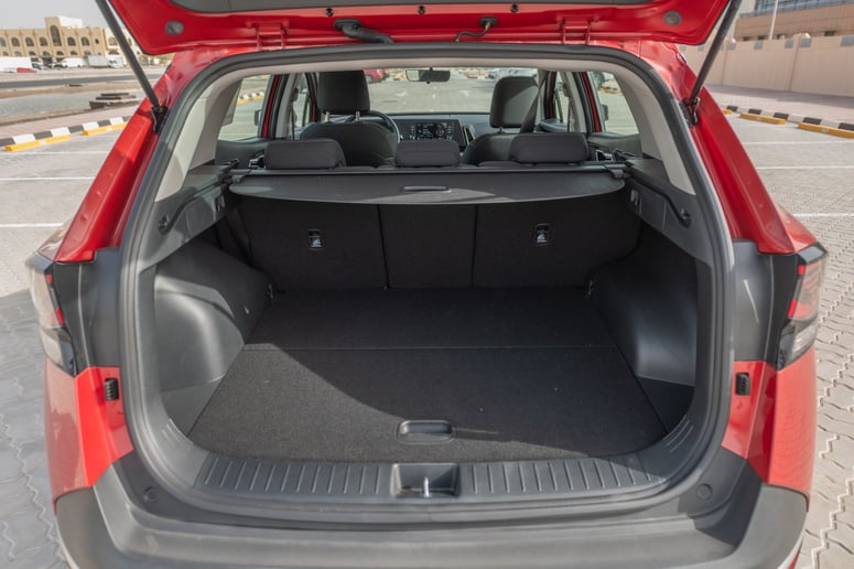 KIA Sportage (Rood), 2024 te huur in Abu Dhabi