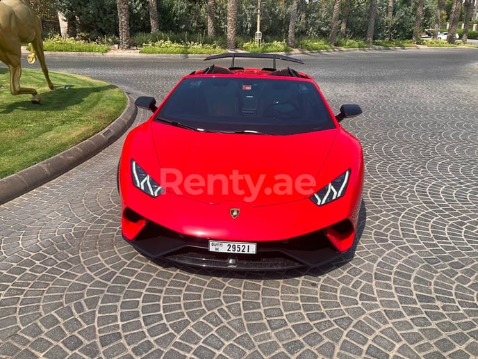 إيجار لامبورغيني هوراكان Performante سبايدر (أحمر), 2019 في دبي