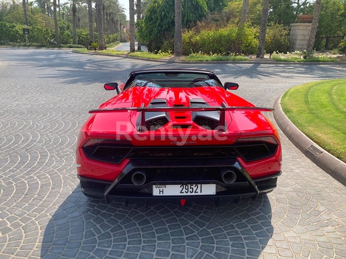إيجار لامبورغيني هوراكان Performante سبايدر (أحمر), 2019 في دبي