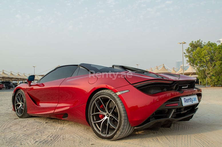 McLaren 720 S Spyder (Rouge), 2020 &agrave; louer &agrave; Duba&iuml;
