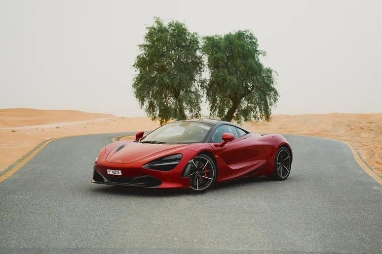 McLaren 720 S (Rouge), 2020 &agrave; louer &agrave; Duba&iuml;