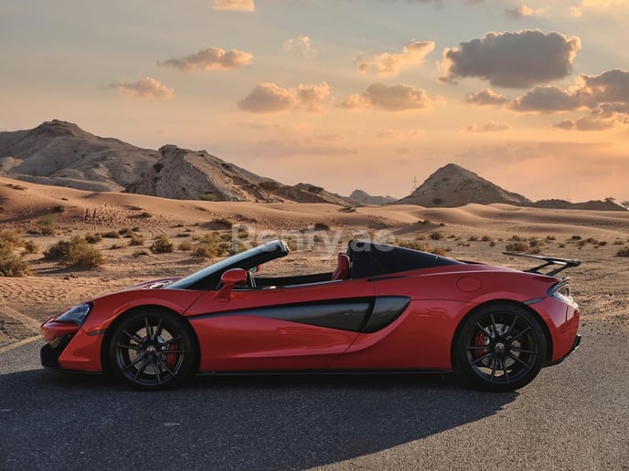 إيجار مكلارين 570S (أحمر), 2019 في دبي