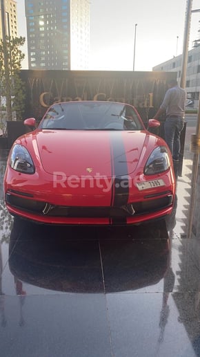 Porsche Boxster (Rouge), 2018 &agrave; louer &agrave; Duba&iuml;