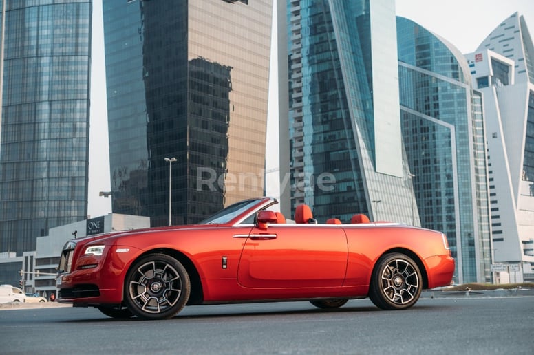 Rolls Royce Dawn Black Badge (Rouge), 2019 &agrave; louer &agrave; Duba&iuml;