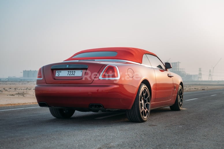 Rolls Royce Dawn Black Badge (Rouge), 2019 &agrave; louer &agrave; Duba&iuml;