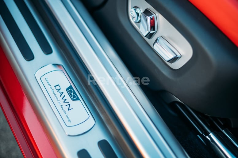 Rolls Royce Dawn Black Badge (Rouge), 2019 &agrave; louer &agrave; Duba&iuml;