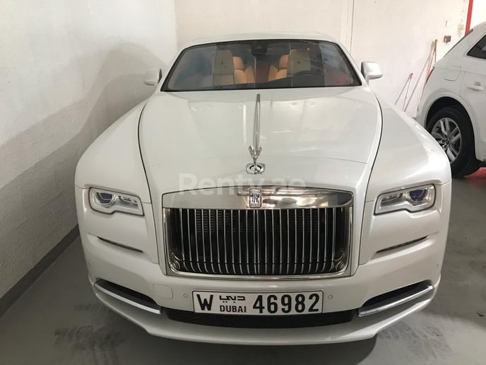 Rolls Royce Wraith (Blanco), 2018 para alquiler en Dub&aacute;i