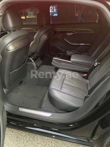 Dubai'de kiralık Audi A8 (Siyah), 2020