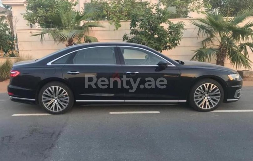 Dubai'de kiralık Audi A8 (Siyah), 2020