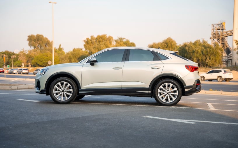 Audi Q3 Sportback (Silber), 2025  zur Miete in Ras Al Khaimah