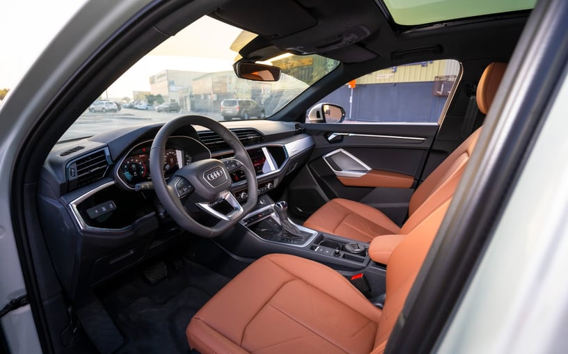 Audi Q3 Sportback (Silber), 2025  zur Miete in Ras Al Khaimah