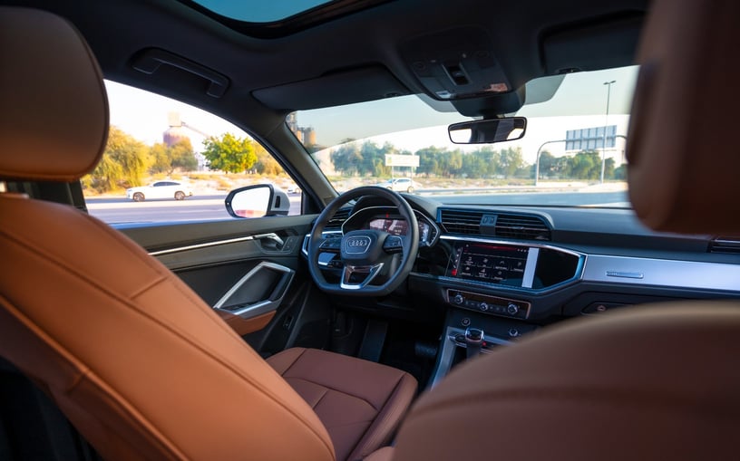 Audi Q3 Sportback (Silber), 2025  zur Miete in Ras Al Khaimah