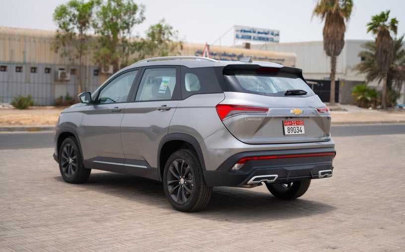 Chevrolet Captiva (Silber), 2024  zur Miete in Sharjah