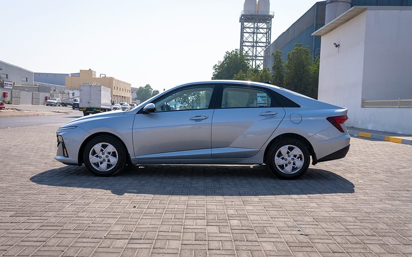 Hyundai Accent (Серебро), 2024 для аренды в Шарджа