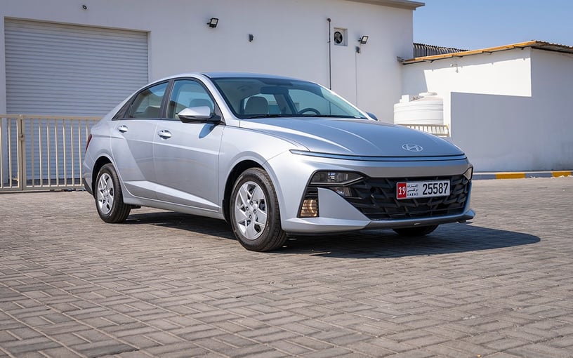 Hyundai Accent (Серебро), 2024 для аренды в Шарджа