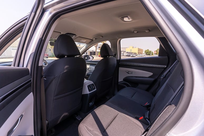Hyundai Tucson (Silber), 2024  zur Miete in Ras Al Khaimah