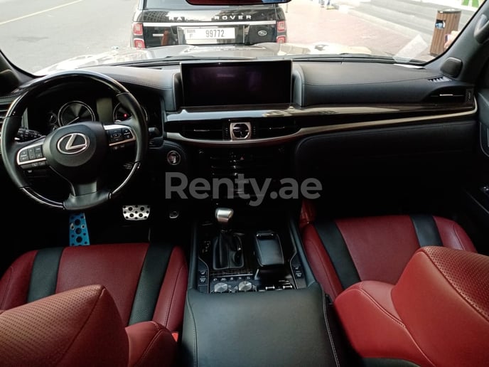 Lexus LX 570 (Argent), 2019 &agrave; louer &agrave; Duba&iuml;
