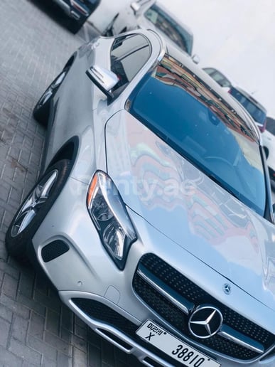 إيجار مرسيدس GLA (فضة), 2020 في دبي