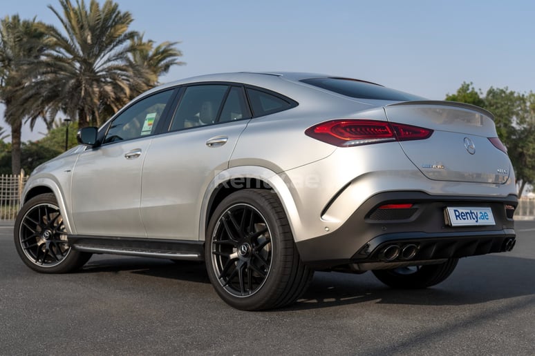 إيجار مرسيدس GLE63 (فضة), 2021 في دبي