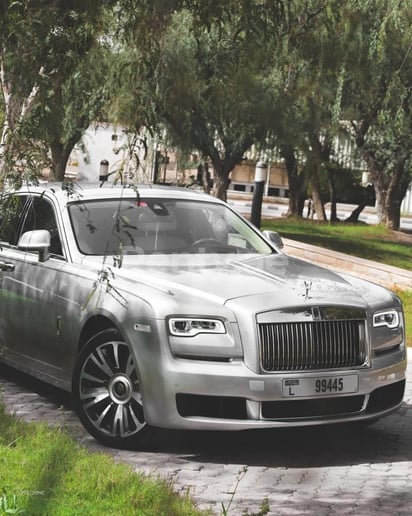 Rolls Royce Ghost (Silber), 2019  zur Miete in Dubai