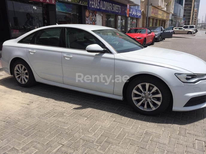 Dubai'de kiralık Audi A6 (Beyaz), 2018