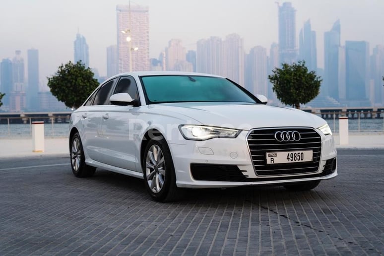 Dubai'de kiralık Audi A6 (Beyaz), 2016