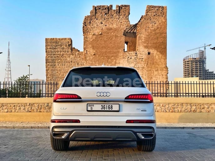 Dubai'de kiralık Audi Q7 (Beyaz), 2020