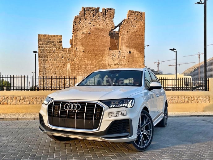 Dubai'de kiralık Audi Q7 (Beyaz), 2020