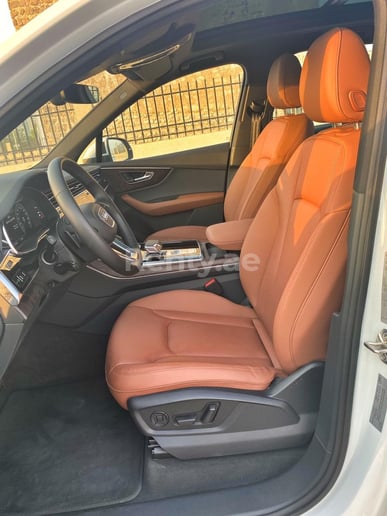 Dubai'de kiralık Audi Q7 (Beyaz), 2020