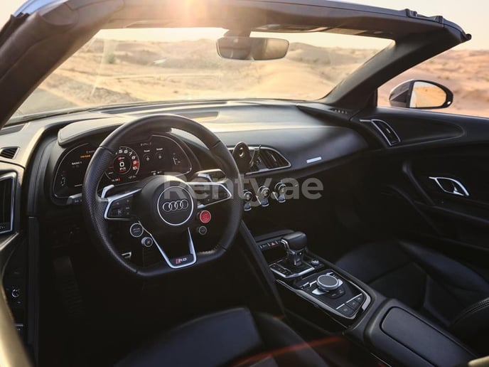 Audi R8 Facelift (Bianca), 2020 in affitto a Dubai