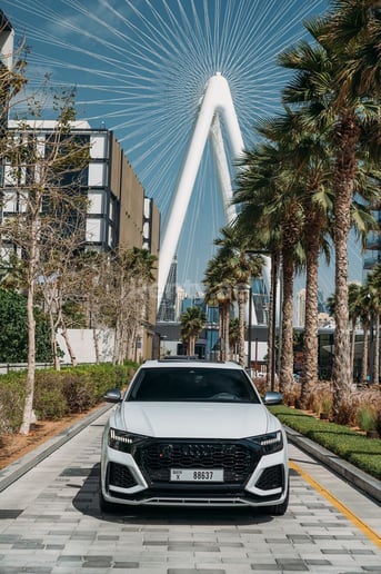 Dubai'de kiralık Audi RSQ8 (Beyaz), 2021