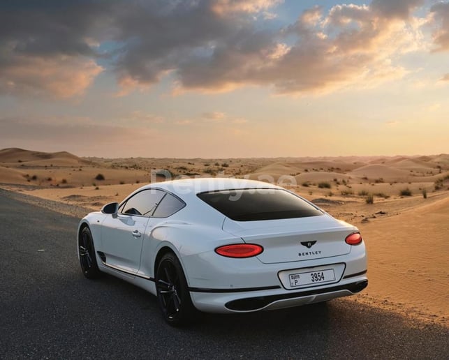إيجار بنتلي كونتيننتال GT (أبيض), 2020 في دبي
