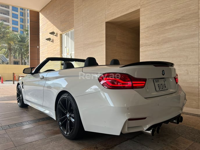 BMW 4 Series (Wit), 2018 te huur in Dubai