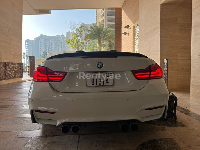 BMW 4 Series (Wit), 2018 te huur in Dubai