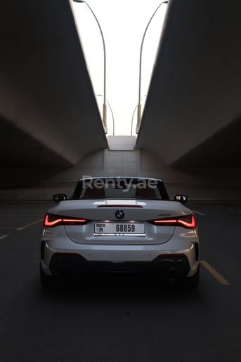 BMW 430i cabrio (Bianca), 2021 in affitto a Ras Al Khaimah