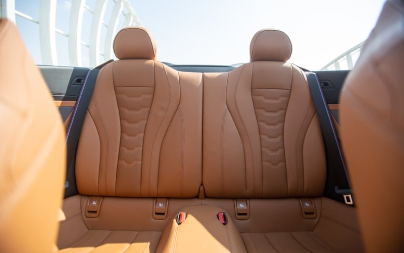 BMW 840i cabrio (Bianca), 2021 in affitto a Abu Dhabi